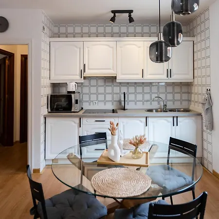 Casa Nova, 1 Min From Beach, Centre 卡尔佩