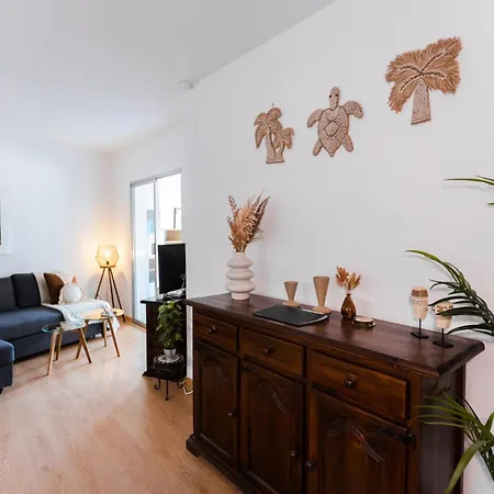 Casa Nova, 1 Min From Beach, Centre 公寓